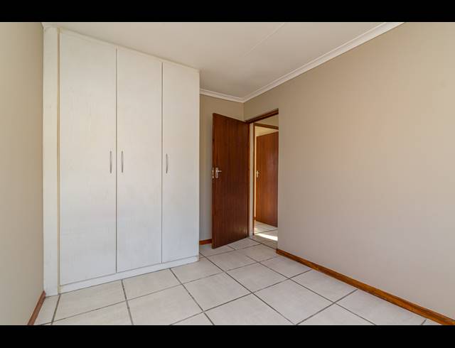 2 BEDROOM APARTMENT TO LET IN KENGIES